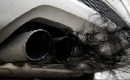 Arabanın Duman Atması, Araba Neden Siyah Duman Atar?