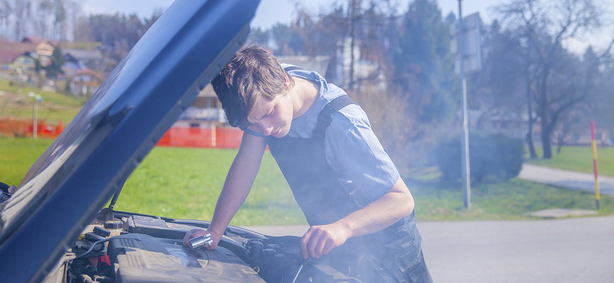 arabanin-duman-atmasi-araba-neden-siyah-duman-atar-benner-1-1772441686